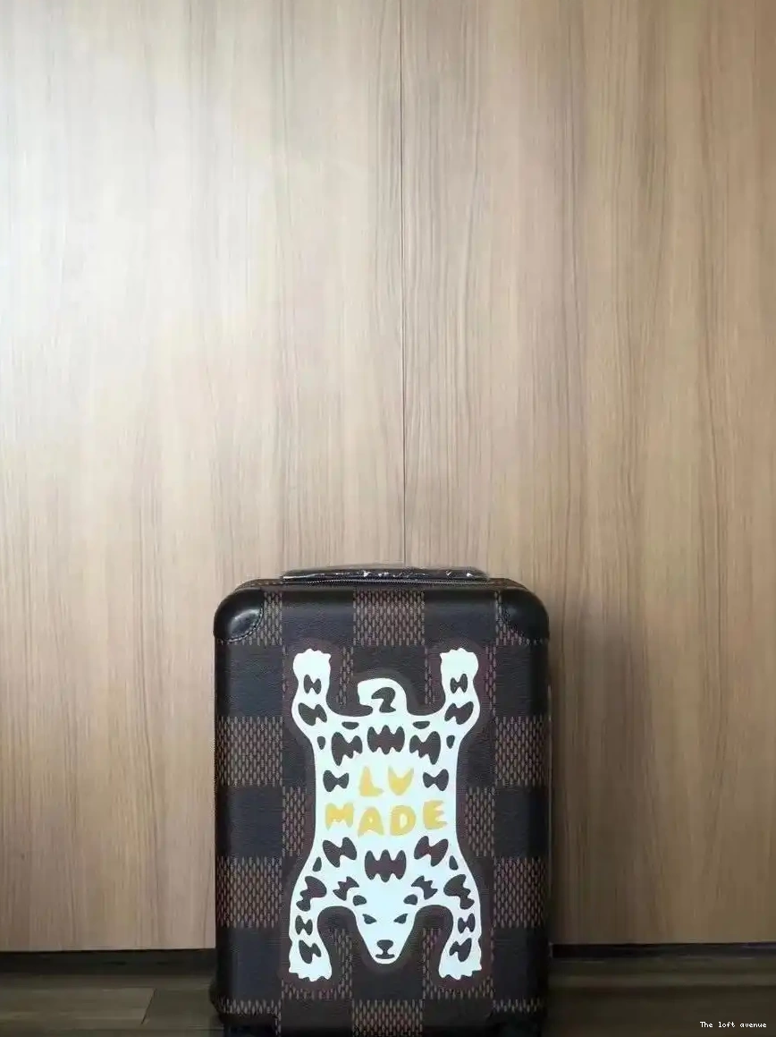 HORIZON CUSTOM NIGO CABIN BEAR SUITCASE POLAR 55 37L 0703